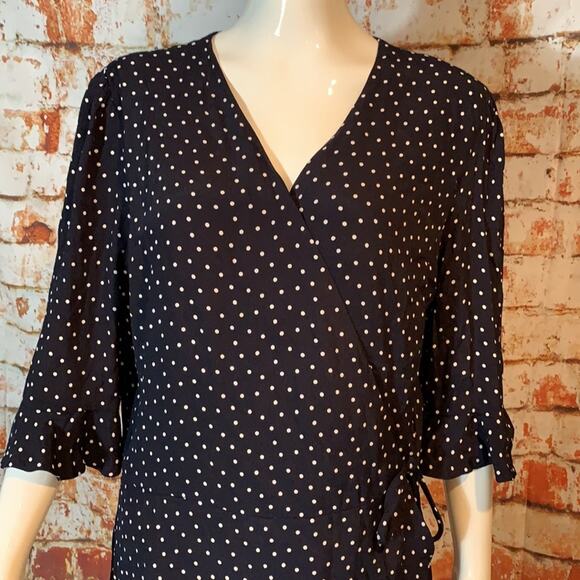 LOFT Dotted Wrap Romper size 12 - Picture 3 of 8